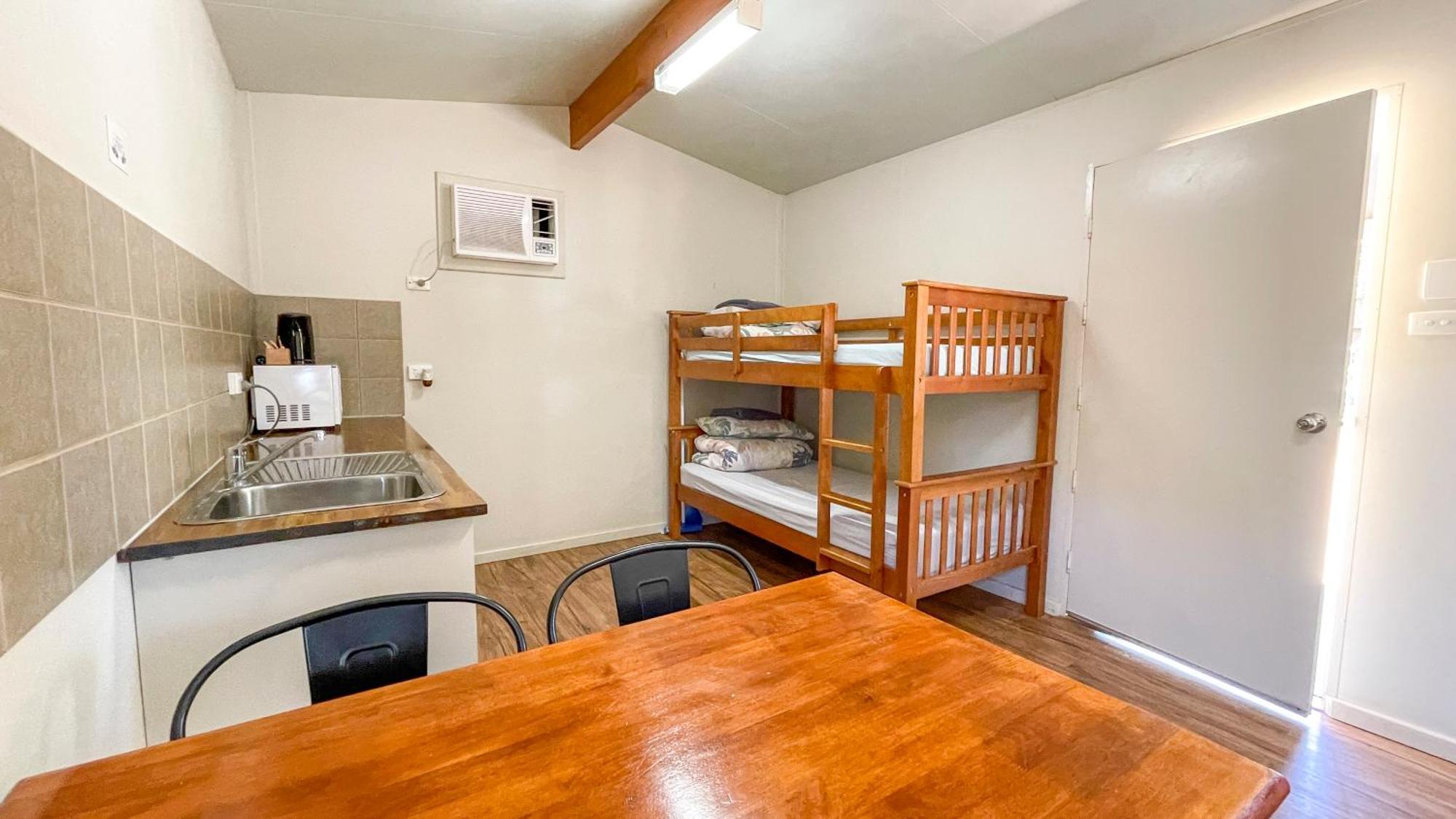 Capricorn Holiday Park Carnarvon Exterior foto